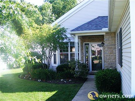 2nd image of 421 Woodside Dr