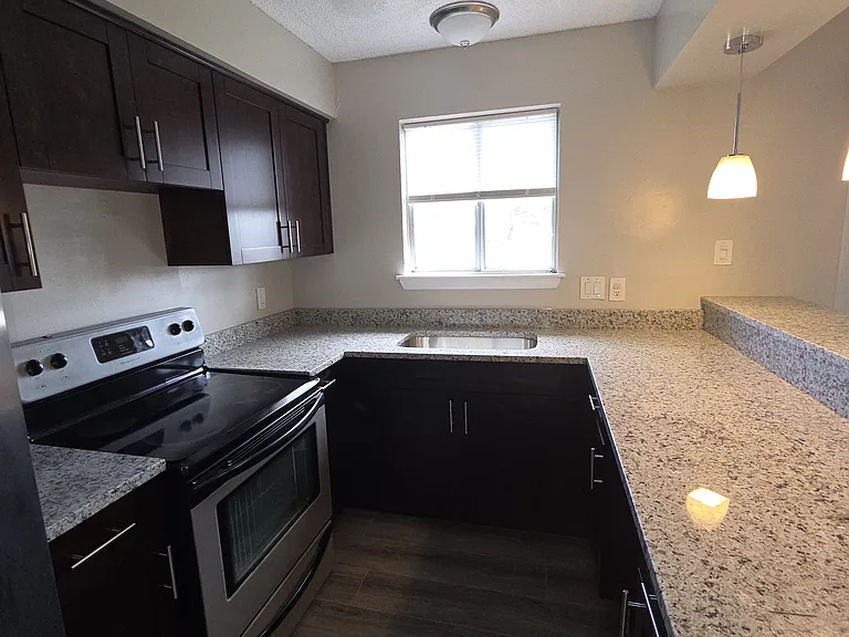 9520 4th Bay St #403 — Photo 15