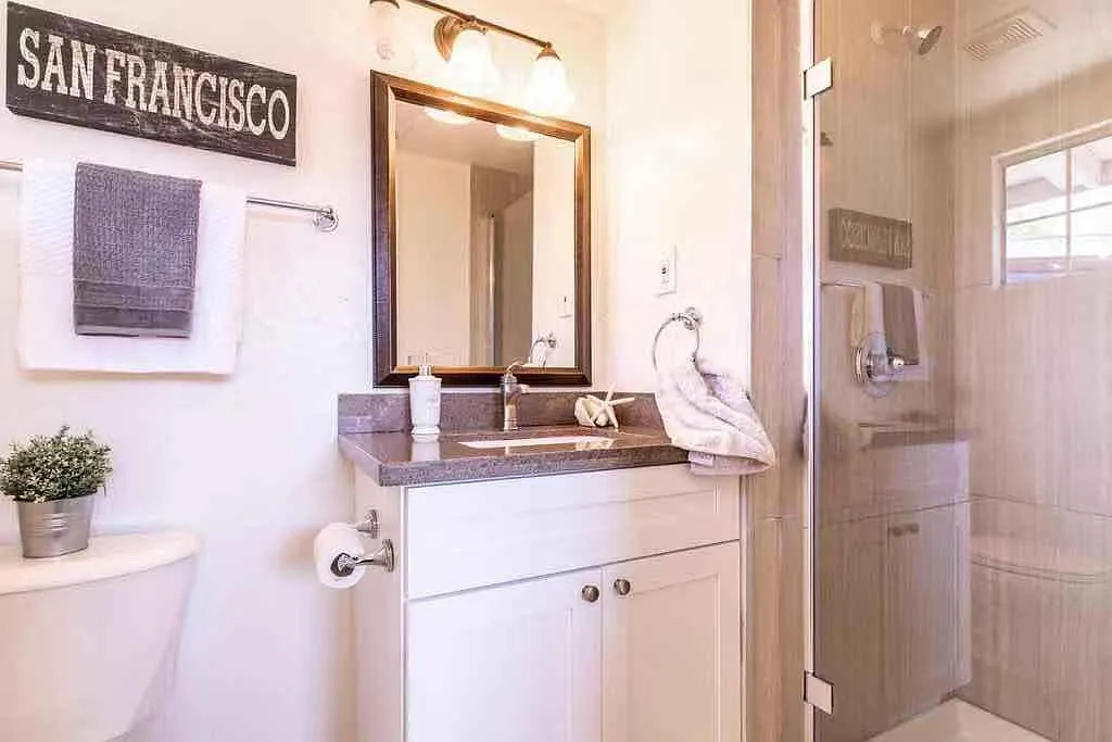 1047 Blazingwood Dr — Photo 4