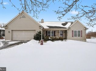 1387 Sheep Hill Rd, East Earl, PA 17519