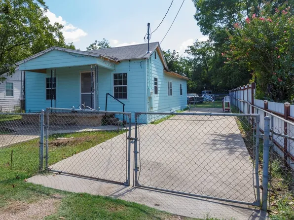 3130 Palacios Ave, Dallas, TX 75212