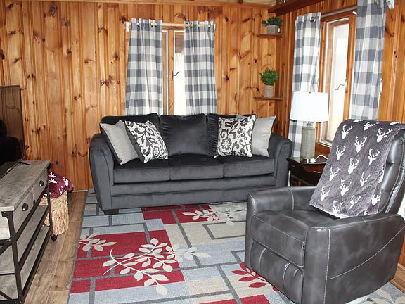 3rd image of 1077 Mountain St