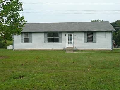 1st image of 2810 Lark Dr