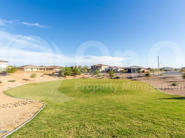 18622 W Vogel Ave — Photo 23