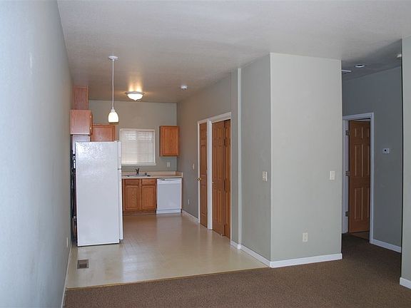 5th image of 713 19th St