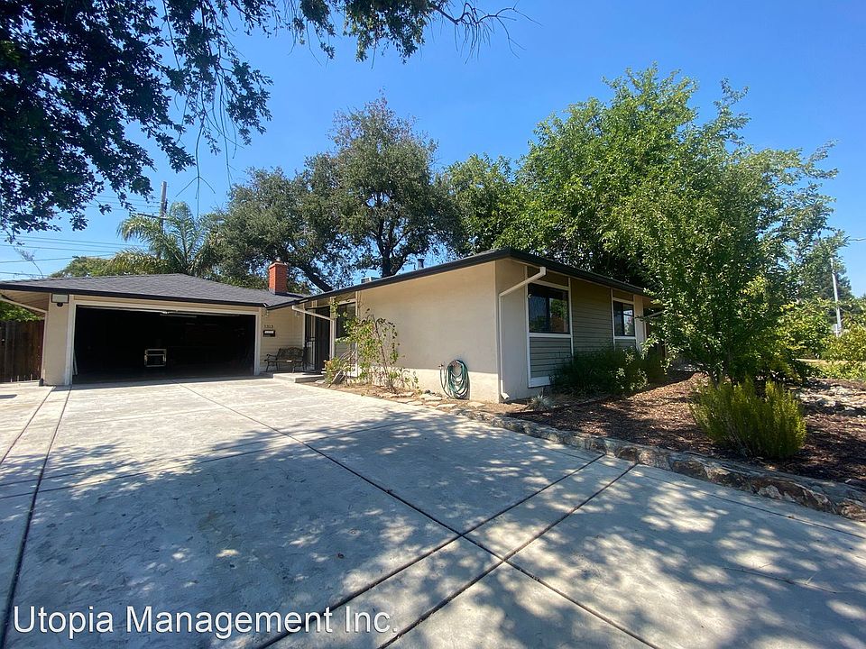 1st image of 1313 Gerry Way