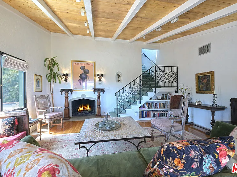 6855 Los Altos Pl — Photo 2