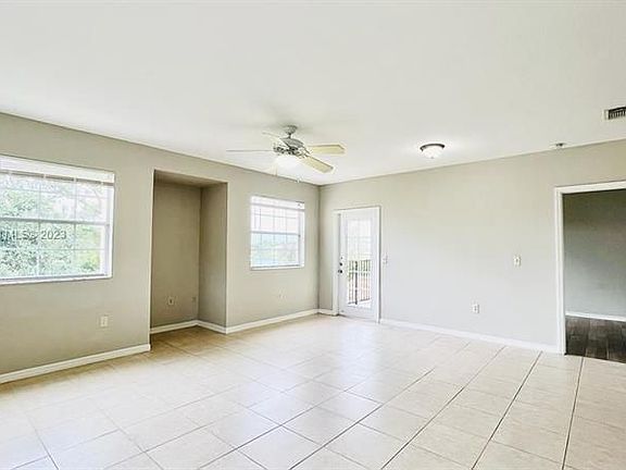 2nd image of 124 SW Peacock Blvd #13203