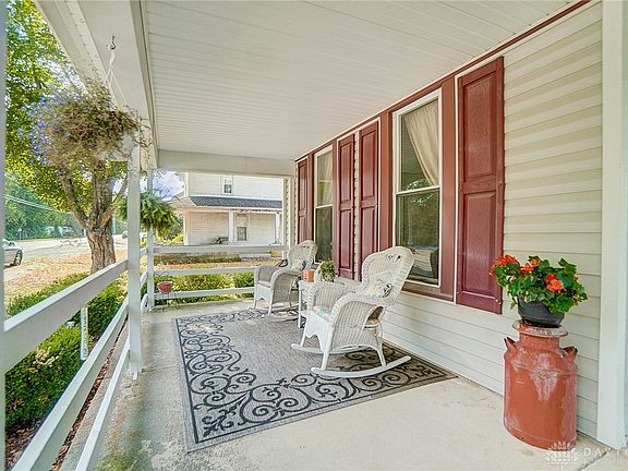 4th image of 119 Greenville Ave