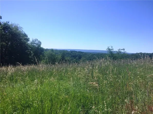 15 Robert Henry Cir, Lehighton, PA 18235