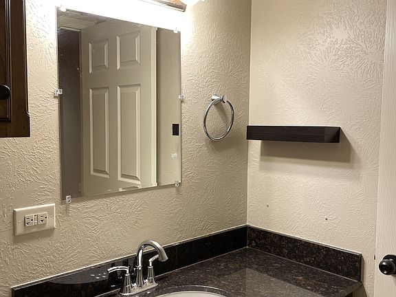 4th image of 2905 Nederland Ave #107002001