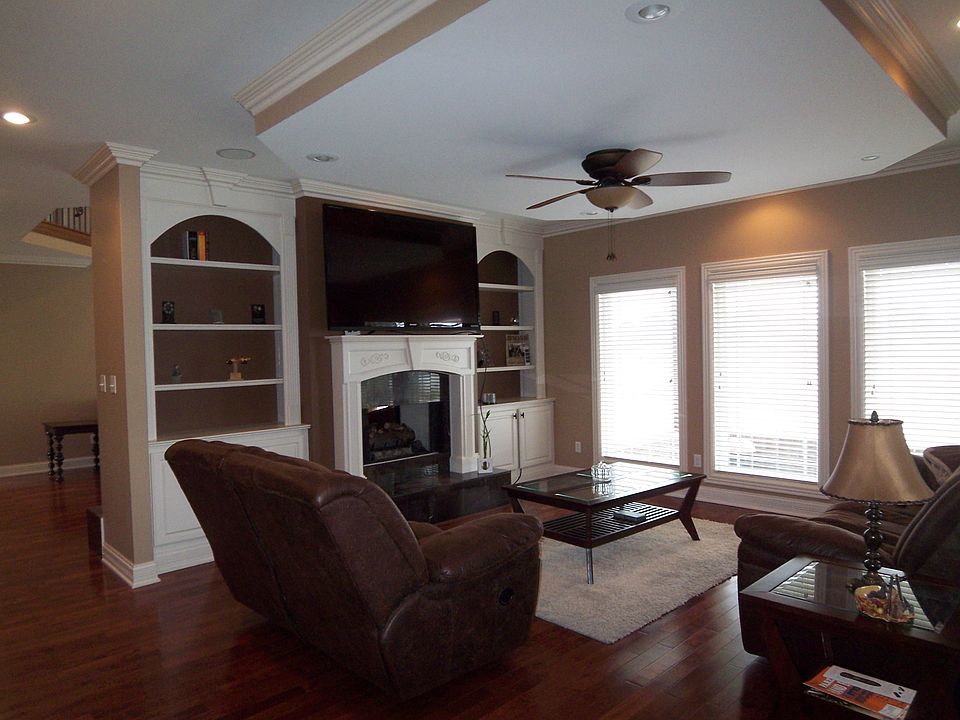 1st image of 1525 Lakeview Cv