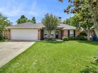 111 Rue Paon, Youngsville, LA 70592