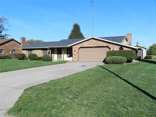 1st image of 17 Beverly Dr
