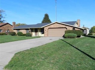 17 Beverly Dr, Hicksville, OH 43526