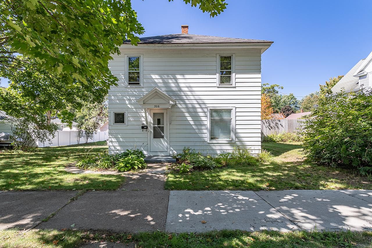 306 1/2 N 5th Ave, Wausau, WI 54401 | Zillow