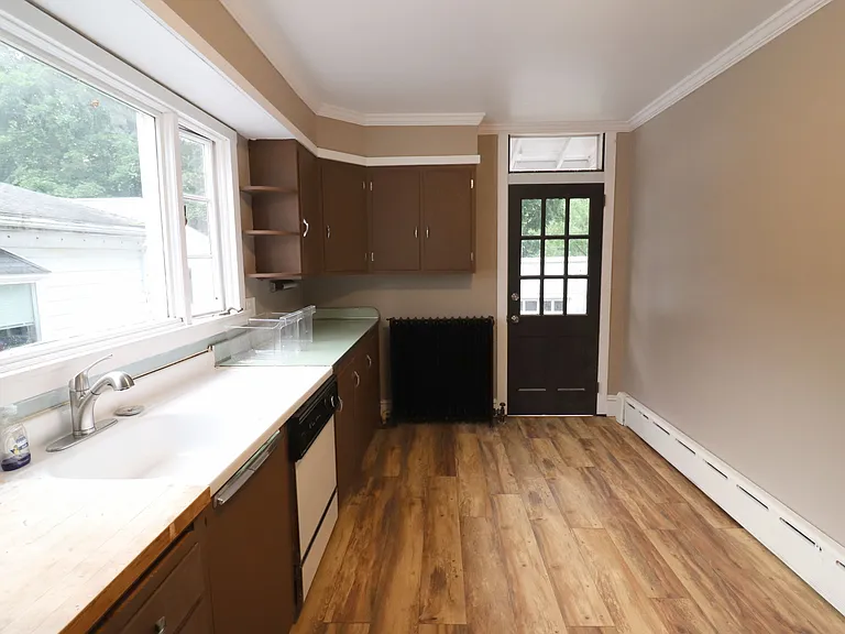93 E Main St #1 — Photo 11