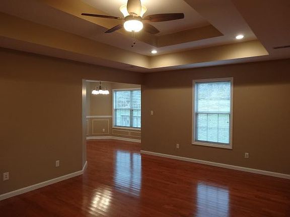 5th image of 377 Palimino Dr