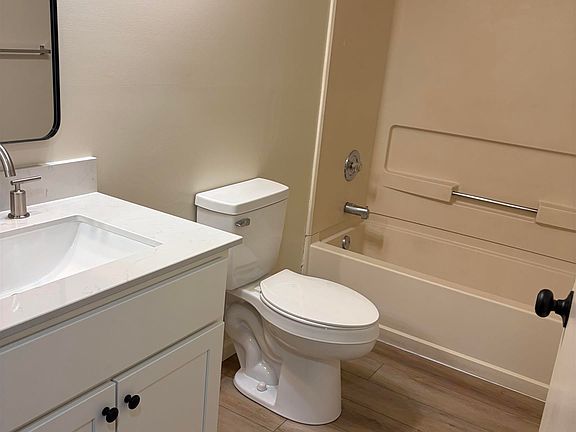 3rd image of 54 Federal Ct #54
