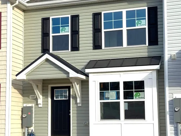 160 Olga Dr, Martinsburg, WV 25403