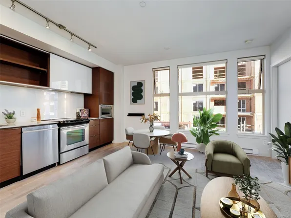 601 Herald St #309, Victoria, BC V8W 1S8