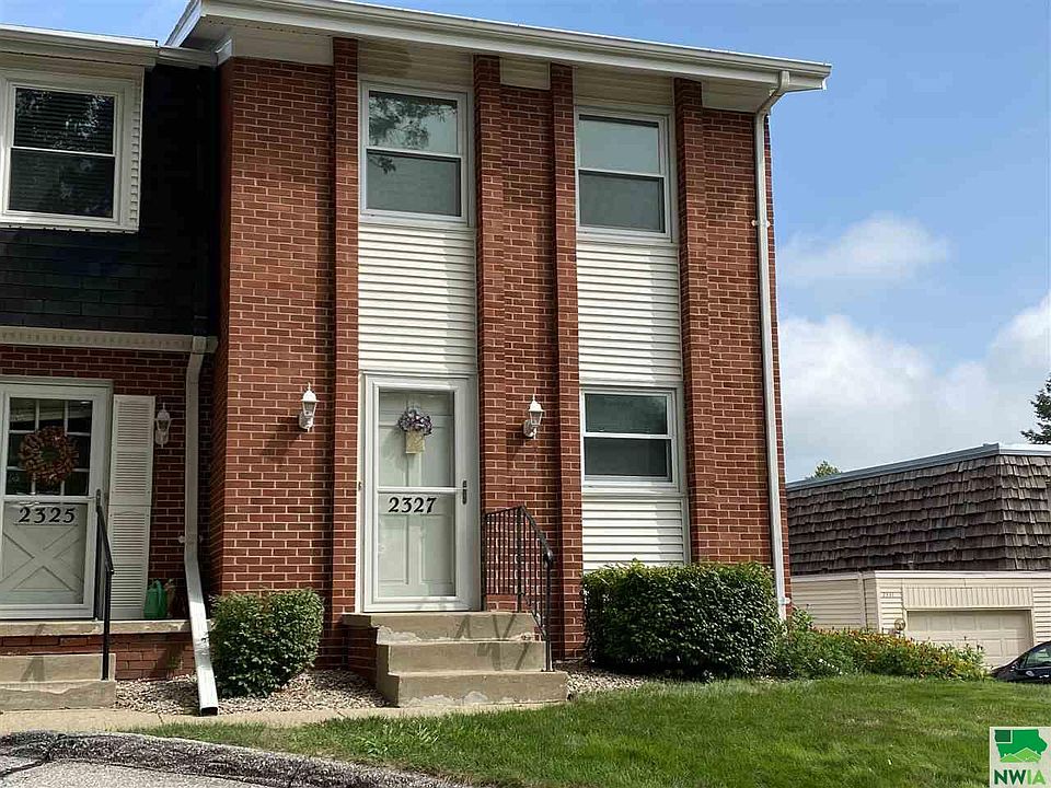 1st image of 2327 Indian Hills Dr