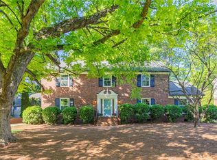 1507 Forest Hill Dr, Greensboro, NC 27410