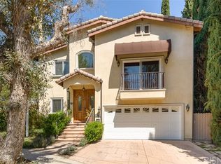 22213 De La Osa St, Woodland Hills, CA 91364