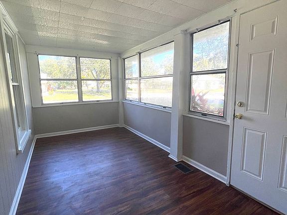 5th image of 802 Missouri Ave #4052344