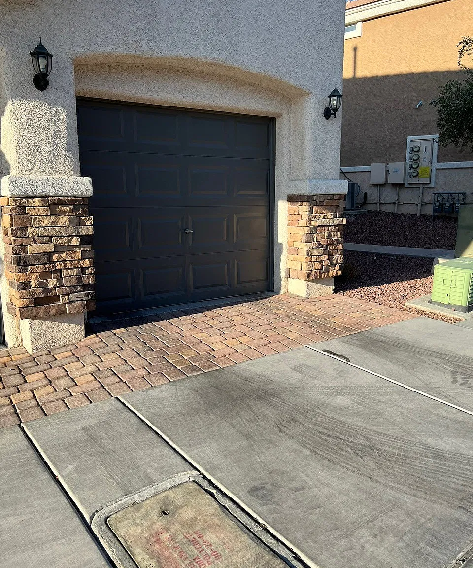 2 bed, 1210 sqft, $1,725 — Photo 2