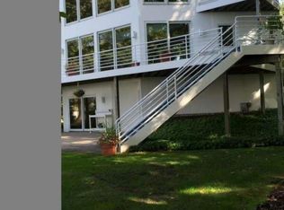 3677 Scenic Dr, Muskegon, MI 49445