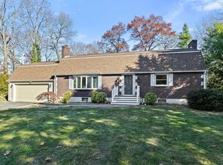 31 Angelos Rd, Stoughton, MA 02072