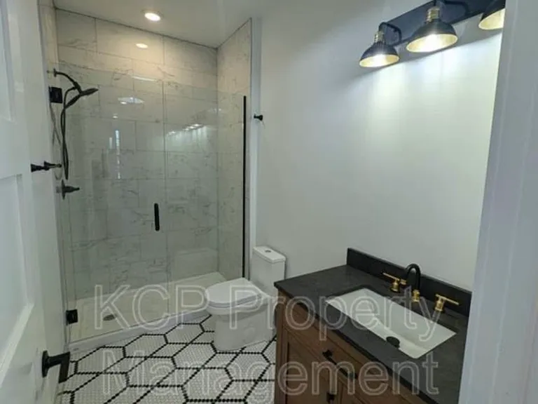 1813 N Garland Ave #1 — Photo 6