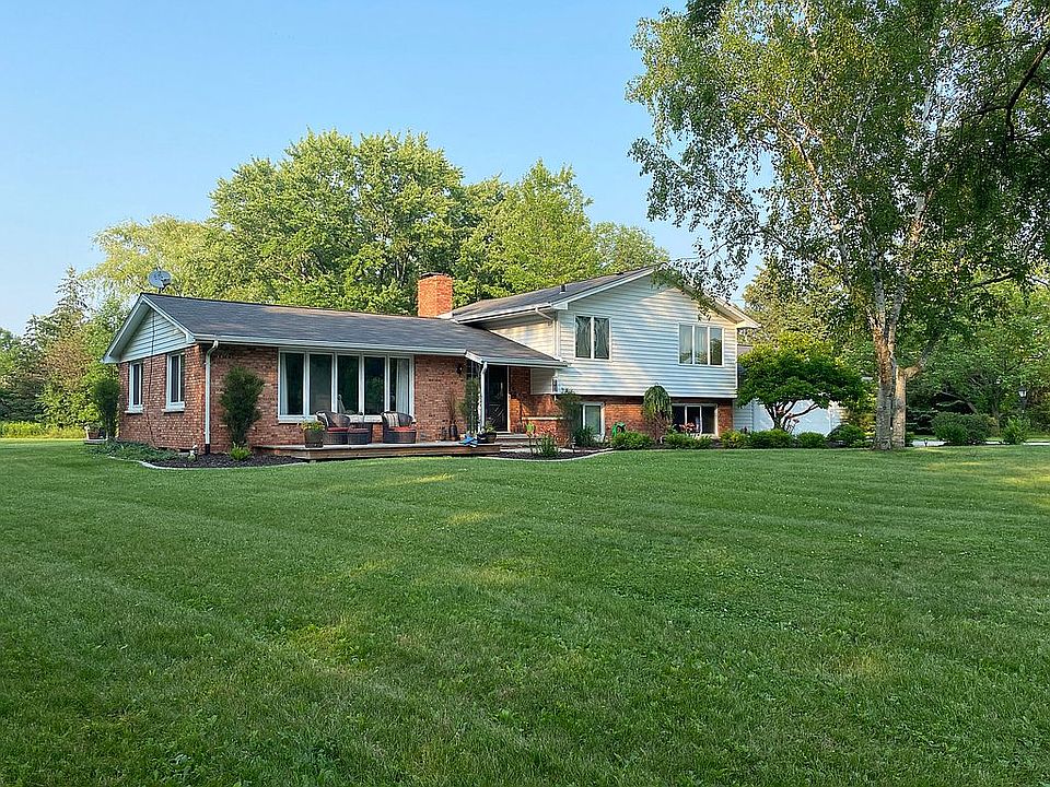 1st image of 3839 Vander Wegen Dr