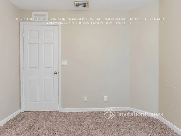 4553 Highgate Dr #B — Photo 16