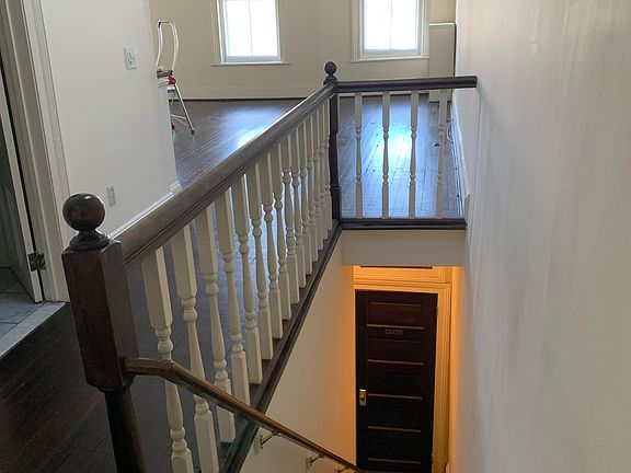 5th image of 41 N Broadway #3
