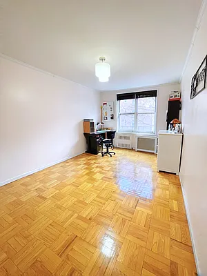 Sold by E Realty International Corp | media 15