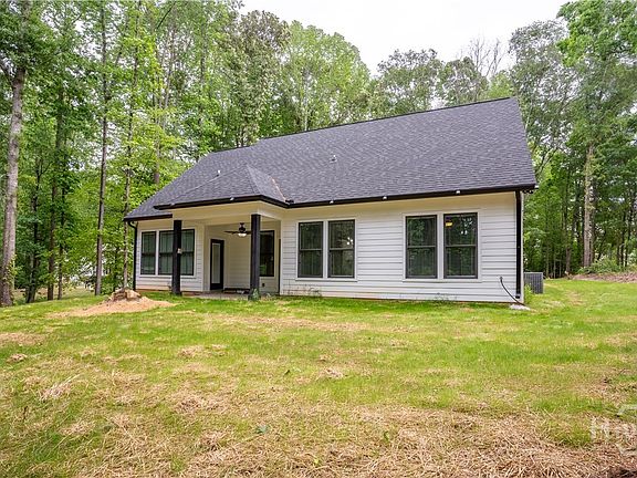 5th image of 281 Ruby Lane