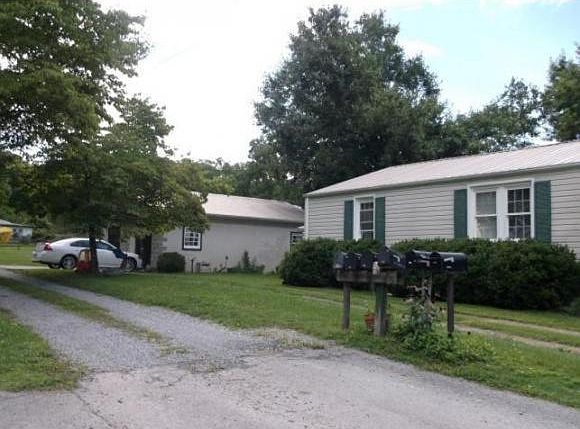 1st image of 636 Cherokee Dr