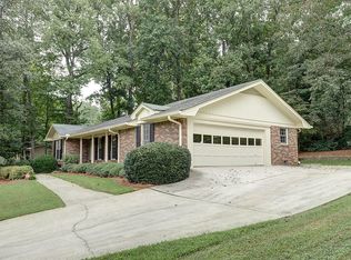 2221 Dartford Dr, Dunwoody, GA 30338