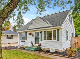 1014 1st Ave, Grafton, WI 53024