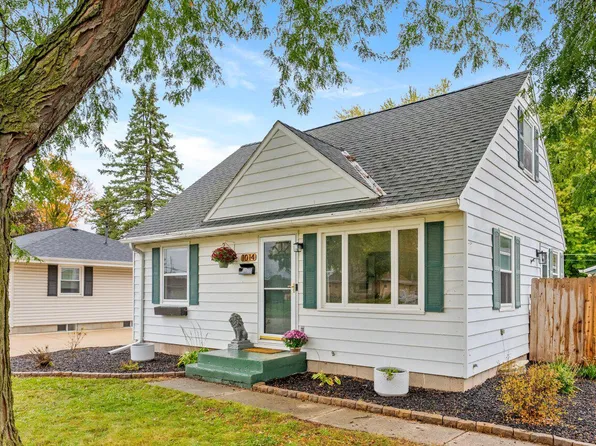 1014 1st AVENUE, Grafton, WI 53024