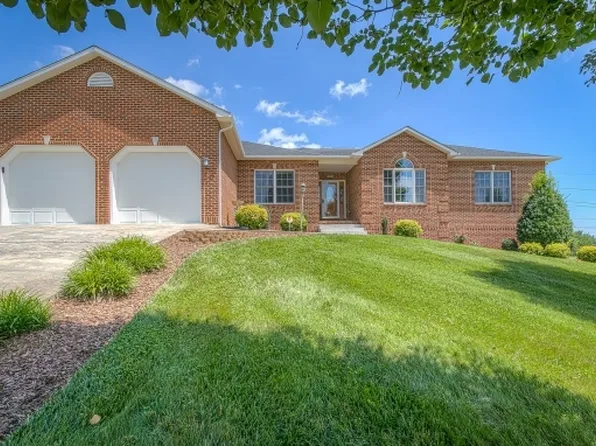217 Emerald Chase Cir, Gray, TN 37615