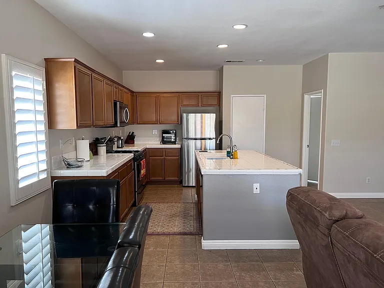 8533 Rockies Ave — Photo 4