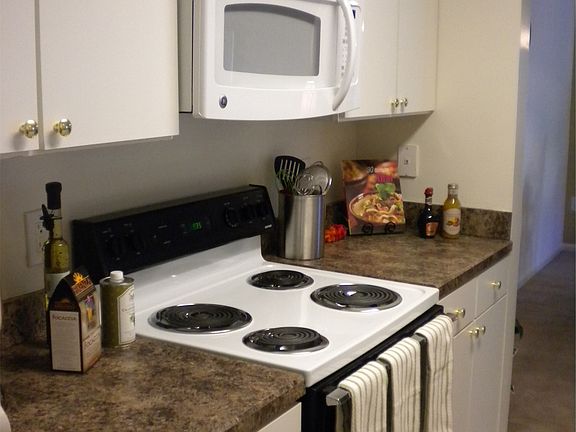 5th image of 21289 Mayfaire Ln Unit 202