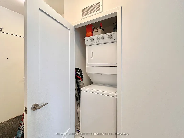 95 Oneida Cres #1208 — Photo 23
