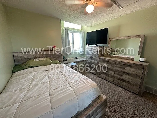 5886 S 3260 W — Photo 8