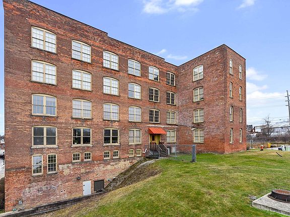 3rd image of 10307 Detroit Ave #203-R