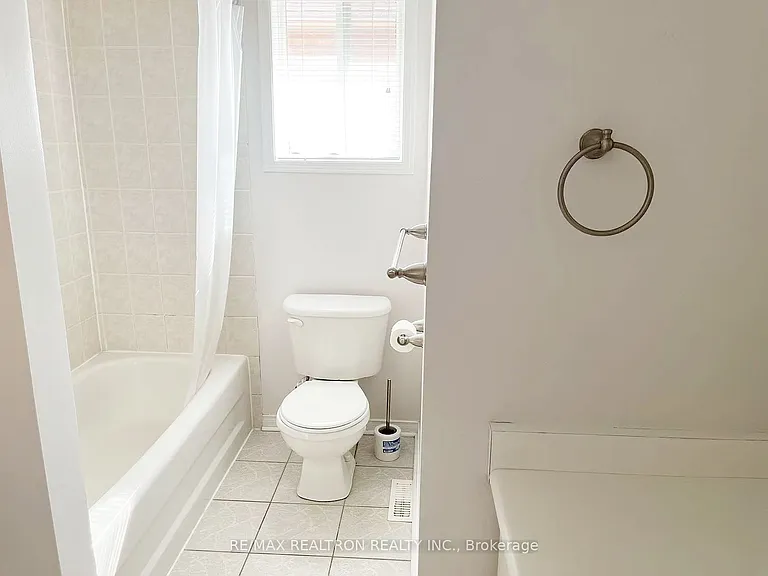 4 Twin Streams Rd — Photo 11