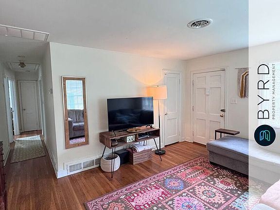 5th image of 4813 Augusta Ave